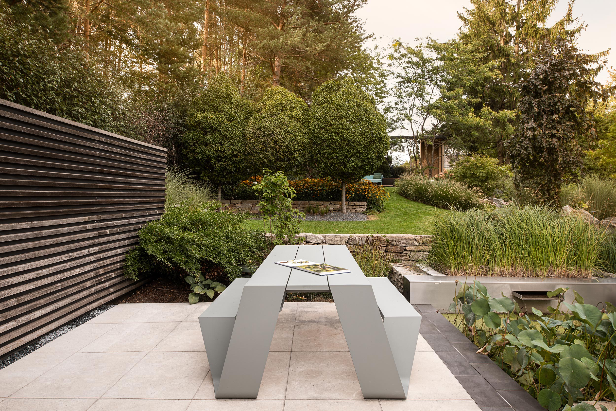 066_10_Blick-in-Gartren